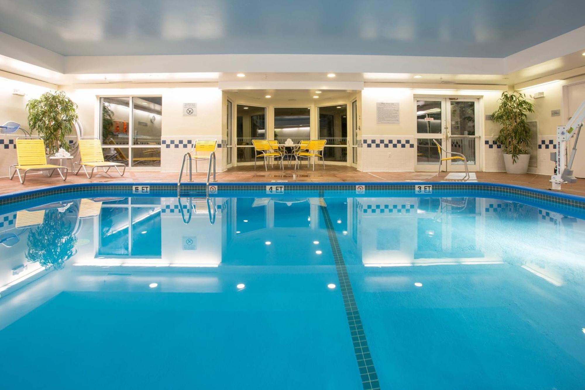 Fairfield Inn & Suites By Marriott Boston Milford Exterior foto